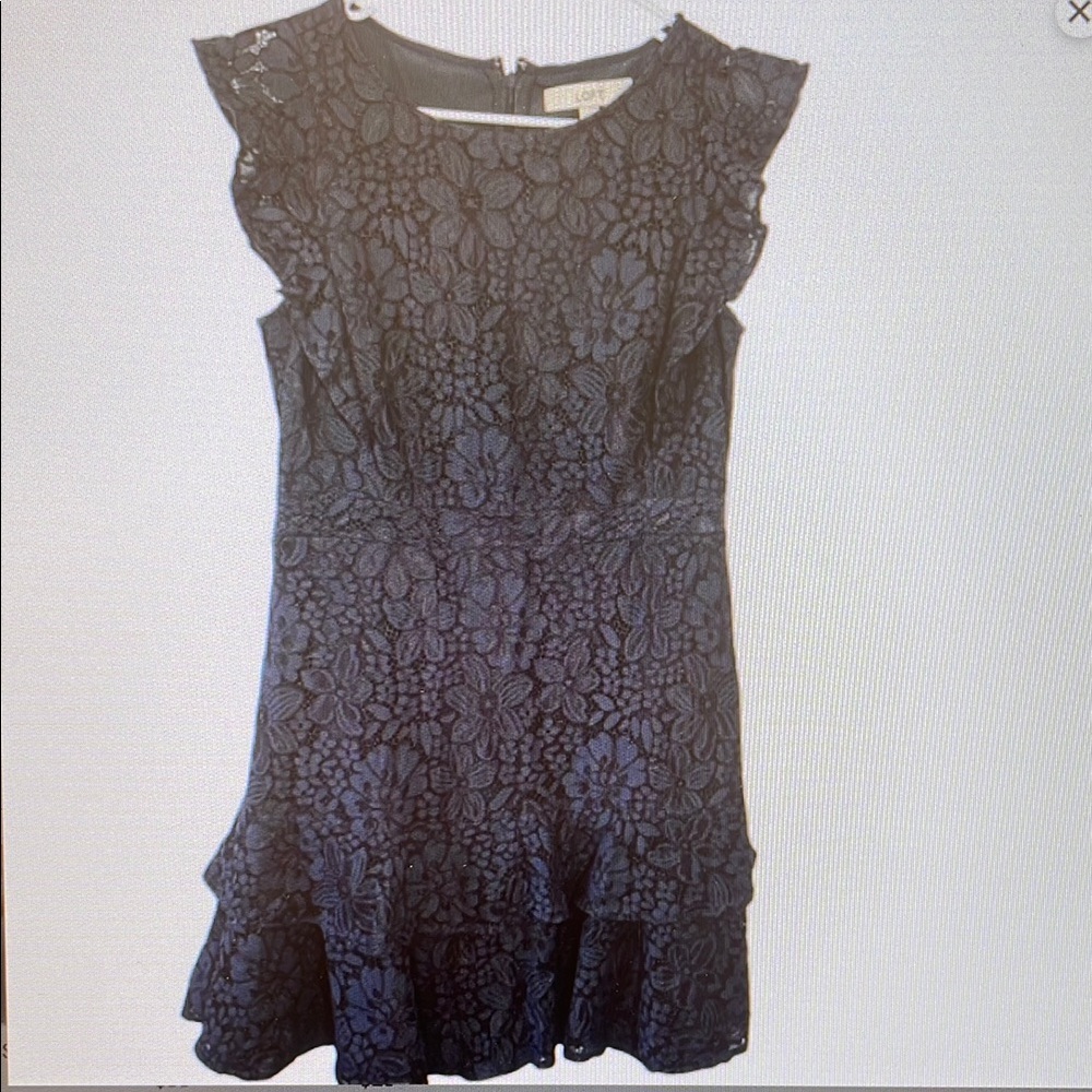 Elegant Lace Midi Dress in Black